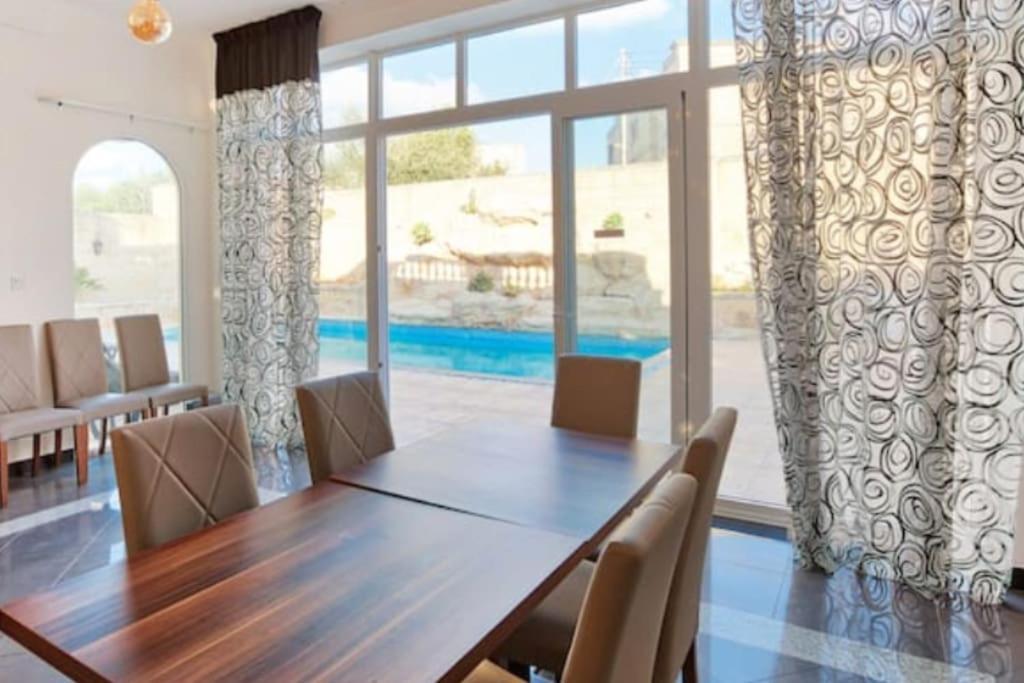 Velver Mansion, Malta - Luxury Villa With Pool Naxxar Exteriér fotografie