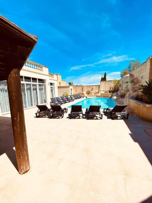Velver Mansion, Malta - Luxury Villa With Pool Naxxar Exteriér fotografie